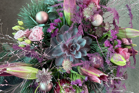 Blumenstrauss weihnachtlich  