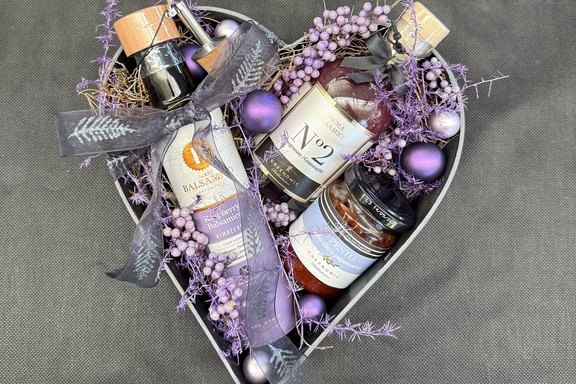 Herzgeschenk mit Greenomic Produkten